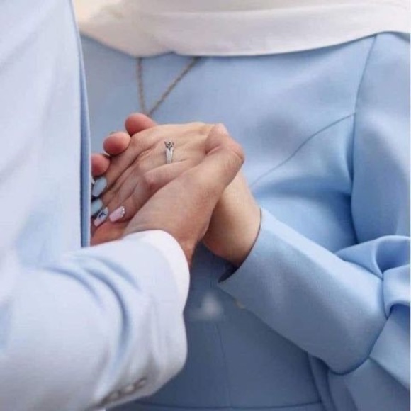 Meet your Posher, Fatima - Picture 1 of 1